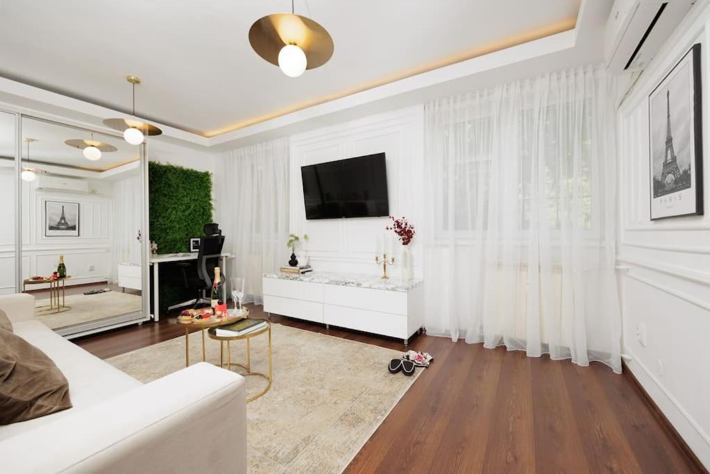 Apartamento Little Paris Boutique Bucarest Exterior foto
